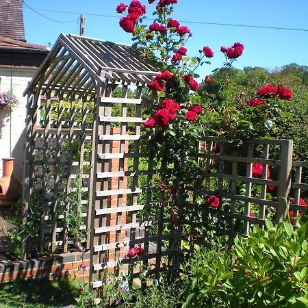 Hillside Cottage Ледбери Экстерьер фото